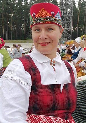 Medikė dainuoja Dainų šventėse