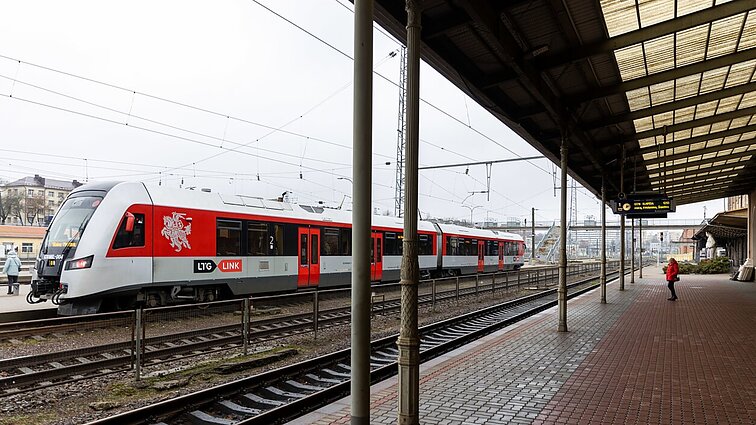 Ilgai laukti traukinių maršrutai į Lenkiją ir Latviją tebėra nepelningi