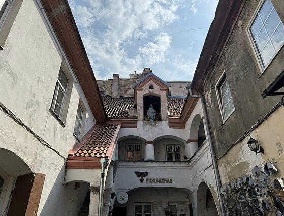 Vilniaus senamiesčio kiemas stebina ir turistus, ir sostinės senbuvius