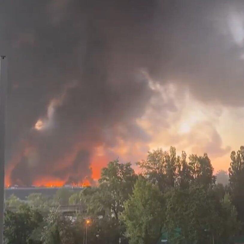 "Kyiv post" nuotr. , Varšuvoje gaisras prekybos centras 