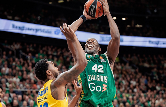 Trečia pergalė iš eilės: „Žalgiris“ nubloškė „Maccabi“