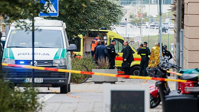 Advokato nužudymu pasibaigęs iškeldinimas atvėrė opią nesutramdomų skolininkų problemą