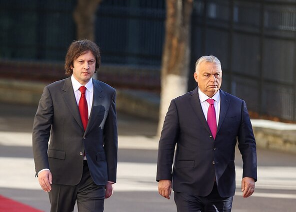 Sakartvelo ministras pirmininkas Iraklis Kobachidzė ir Vengrijos premjeras Viktoras Orbanas Sakartvelo ministras pirmininkas Iraklis Kobachidzė ir Vengrijos premjeras Viktoras Orbanas