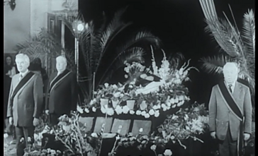 Pompastiškumas ir atviri karstai – sovietinių laidotuvių norma