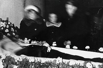 Nuotraukos su velioniu buvo saugomos albumuose