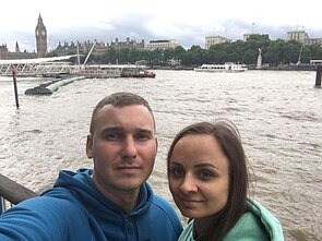 Илона Микнявичене с мужем в Лондоне