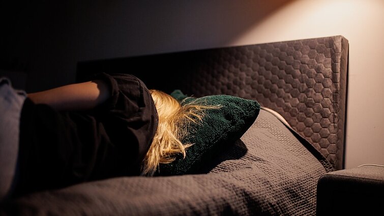 Miego sutrikimai pagal amžių nesirenka: neurologė įvardijo, kas signalizuoja rimtas bėdas