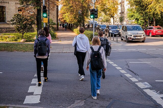 Savivaldybės bando užtikrinti eismo dalyvių saugumą: ekspertai baksnoja į Lenkijos pavyzdį