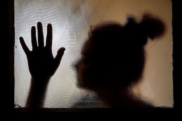 Smurto naktinėje kultūroje prevencija: kaip elgtis, susidūrus su prievarta?