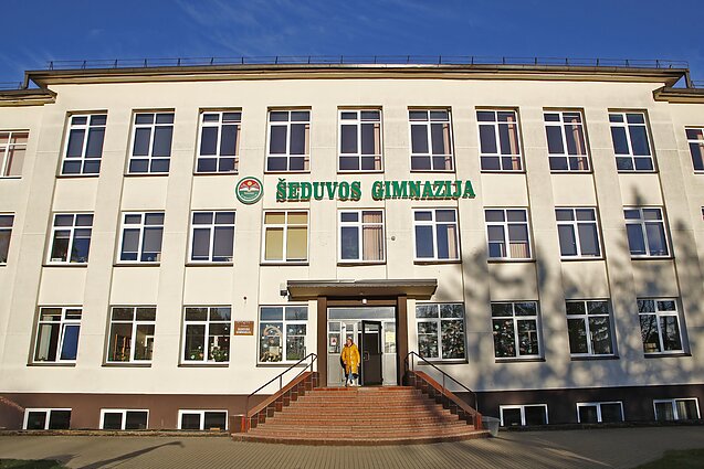 Šeduvos gimnazija.