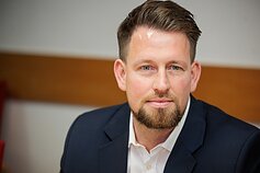 Valdančiosios koalicijos formavimas, socialdemokratai susitinka su „Nemuno aušra“. Robert Puchovič Valdančiosios koalicijos formavimas, socialdemokratai susitinka su „Nemuno aušra“. Robert Puchovič