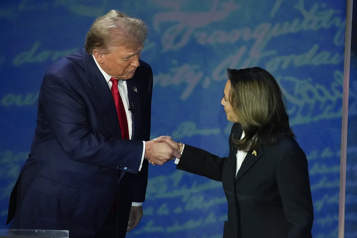 Donaldas Trumpas, Kamala Harris