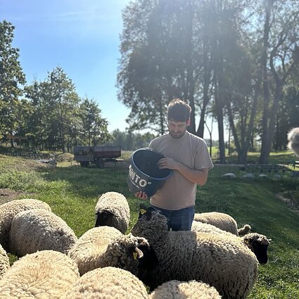 Molėtų rajono ūkininkas Barintas Čepukaitis.
