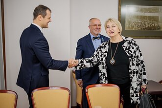 Valdančiosios koalicijos formavimas, socialdemokratai susitinka su Liberalų sąjūdžiu; Gintautas Paluckas, Juozas Olekas, Rasa Budbergytė Valdančiosios koalicijos formavimas, socialdemokratai susitinka su Liberalų sąjūdžiu; Gintautas Paluckas, Juozas Olekas, Rasa Budbergytė