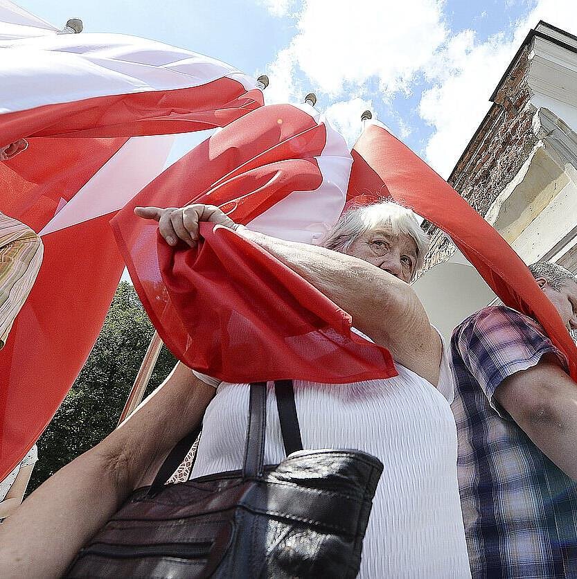 Fot. AP, Polska flaga