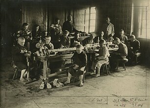 Didžiosios prieglaudos batsiuvių dirbtuvės, 1917 m.
