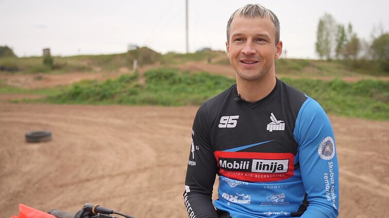 Motokroso meistras Šarūnas: pirmą motociklą gavau pirmoje klasėje