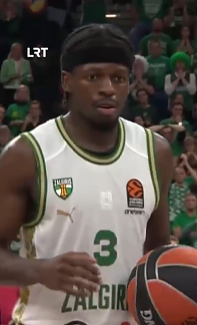 „Žalgiris“ beveik pasivijo, bet lemiamas metimas – netaiklus
