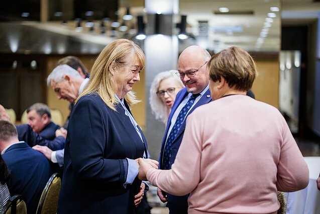 Socialdemokratai sprendžia dėl koalicijos su Skverneliu ir Žemaitaičiu