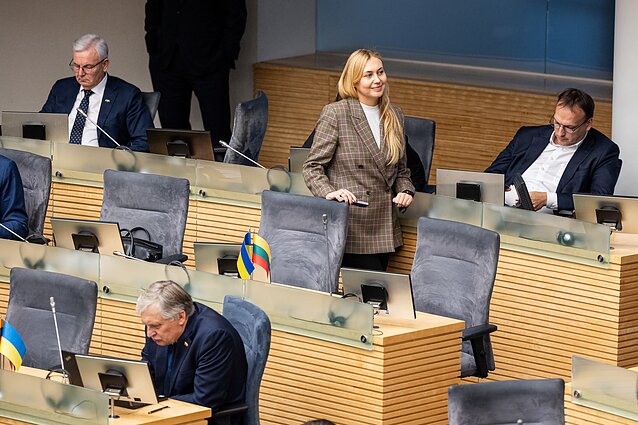 Tryliktasis Lietuvos Respublikos Seimas susirinko į paskutinį posėdį Tryliktasis Lietuvos Respublikos Seimas susirinko į paskutinį posėdį