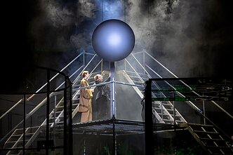 Spektaklis „Migla“ Valstybiniame Šiaulių dramos teatre (rež. A. Špilevojus)