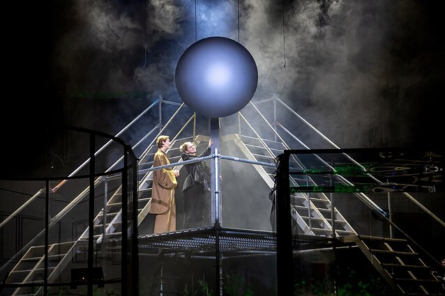 Spektaklis „Migla“ Valstybiniame Šiaulių dramos teatre (rež. A. Špilevojus)