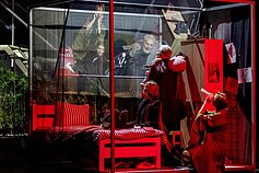 Spektaklis „Migla“ Valstybiniame Šiaulių dramos teatre (rež. A. Špilevojus)