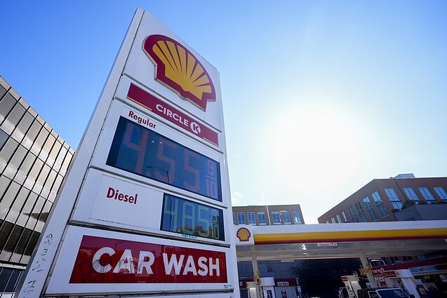 Tarptautinis teismas panaikino įpareigojimą „Shell“ perpus sumažinti CO2 emisijas