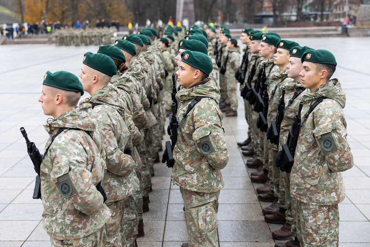 Lietuvos karo akademijos pirmakursių priesaikos ceremonija. Asociatyvi