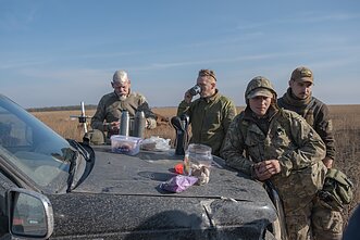 Bene visi „Platsdarm“ paieškų grupės nariai yra kilę iš Donbaso.