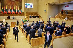 Akibrokštas Remigijui Žemaitaičiui: jam duodant priesaiką, dalis opozicijos paliko salę Akibrokštas Remigijui Žemaitaičiui: jam duodant priesaiką, dalis opozicijos paliko salę
