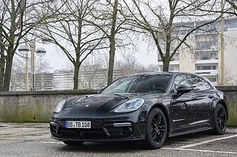 Porsche Panamera 4