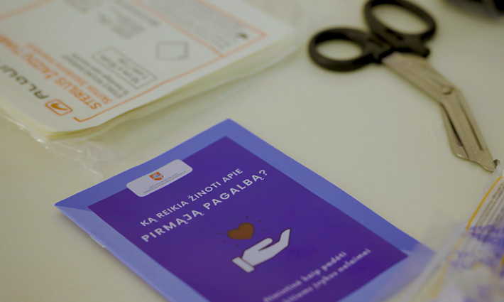 Pirmosios pagalbos rinkinys: kas tiksliai jame įdėta ir kaip naudoti?