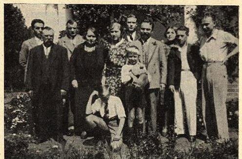 Kazys Pakštas with the Kuisys family in Pretoria  