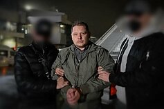 Кадри доставки Василя Веремейчика в аеропорт "Мінськ-2"