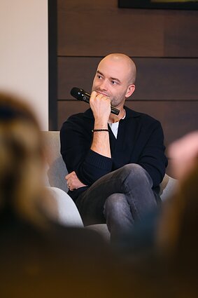 „Galingai įsiliejęs teatro intakas. Kino ir teatro aktoriui Donatui Banioniui – 100“ „Galingai įsiliejęs teatro intakas. Kino ir teatro aktoriui Donatui Banioniui – 100“