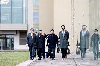 Taivaniečių delegacija – prie Sausio 13-osios memorialo