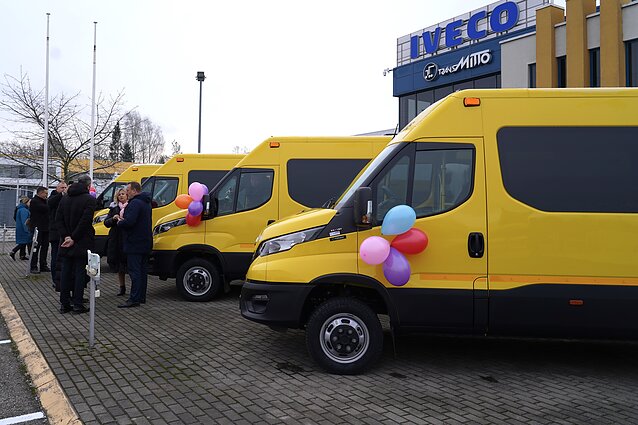 Vilniaus rajono mokykloms perduoti nauji mokykliniai autobusai