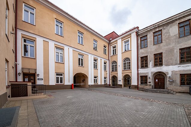 Legendinė Adomo Mickevičiaus biblioteka: atskleistos istorinio pastato paslaptys