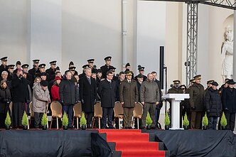 Міністр оборони України Рустем Умєров зустрівся з міністром оборони Литви Лаурінасом Кащюнасом, президентом Литви Гітанасом Науседою і взяв участь в урочистостях до Дня Збройних сил Литви
