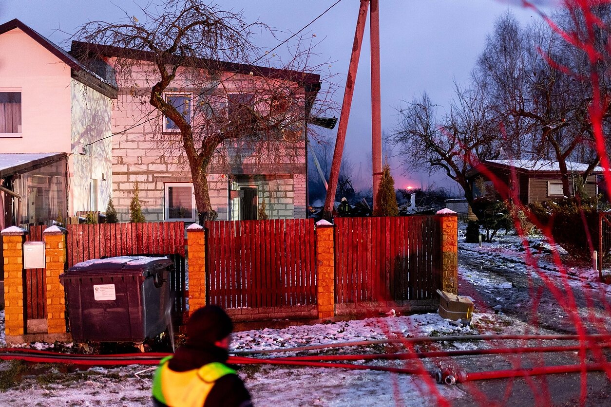 Внаслідок падіння літака у Вільнюсі цивільні жителі прилеглих будинуів не постраждали