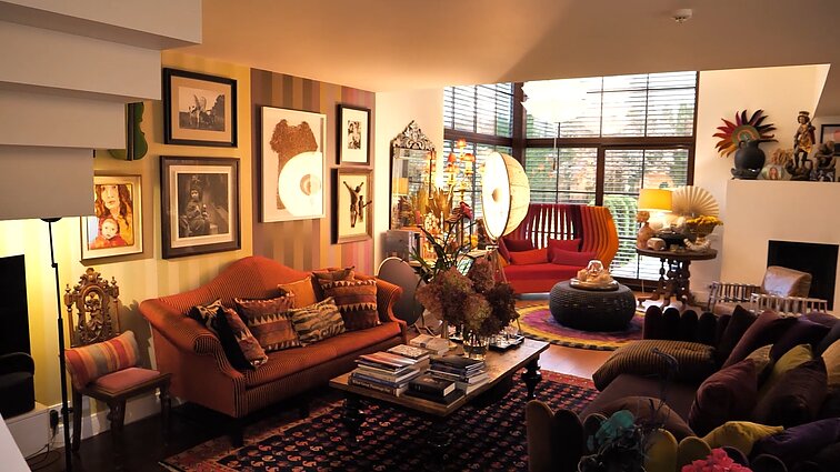 Tvarto formos namas, pripildytas kūrybos: menininkų pora savo būstą vadina namais be saiko