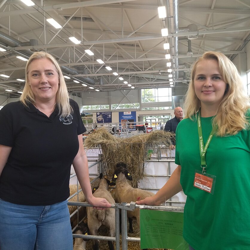 Regina Montvilienė, Lietuvos avių augintojų asociacijos vadovė Gintarė Kisielienė ir Alytaus rajono ūkininkė Giedrė Balčienė
