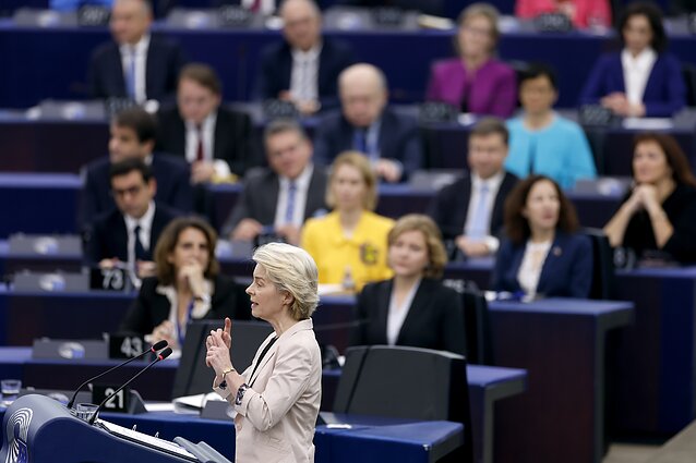EK pirmininkė Ursula von der Leyen kalba prieš balsavimą dėl naujosios Komisijos EP, Strasbūre, Prancūzijoje EK pirmininkė Ursula von der Leyen kalba prieš balsavimą dėl naujosios Komisijos EP, Strasbūre, Prancūzijoje