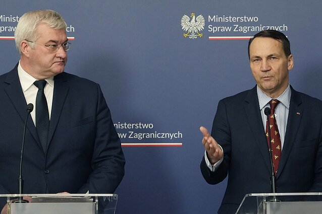 Ukrainos užsienio reikalų ministras Andrijus Sybiha ir Lenkijos užsienio reikalų ministras Radoslawas Sikorskis Ukrainos užsienio reikalų ministras Andrijus Sybiha ir Lenkijos užsienio reikalų ministras Radoslawas Sikorskis