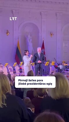 Prezidentūroje įžiebta Kalėdų eglė