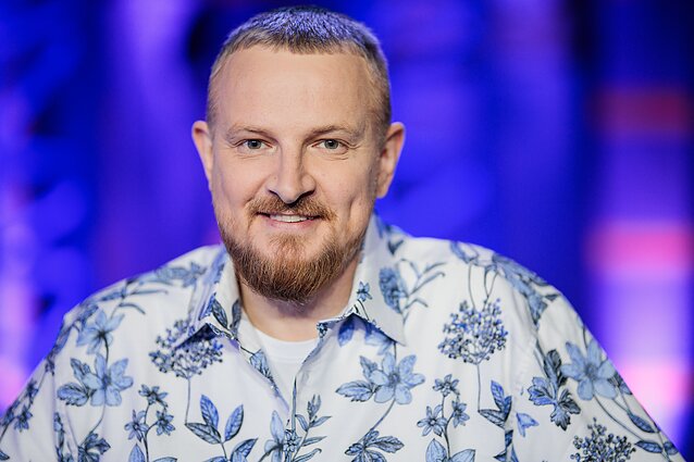 Kiek pagrindinių SI sistemos vienetų yra pavadinti pagal mokslininkų pavardes?