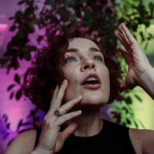 Paulius Ramonas, Dainininkė Karolina Ramonė: dar vaikystėje mėgdavau šeimai rengti performansus