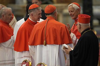 Kardinolai prieš konsistoriją Šv. Petro bazilikoje Vatikane 2022 m. rugpjūčio 27 d. 