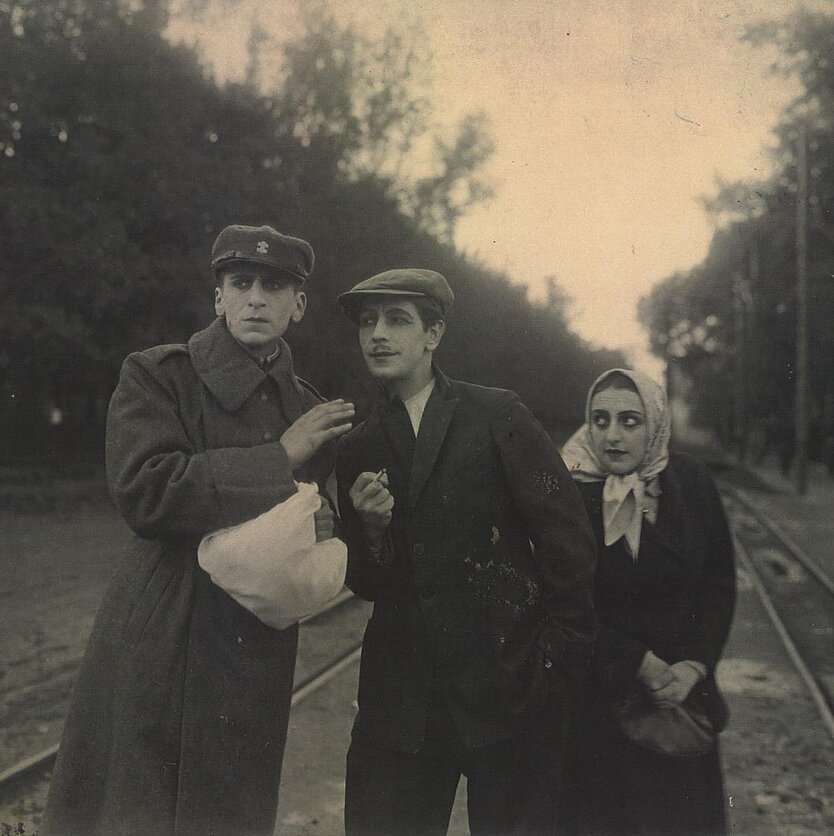 Nuotr. iš LTMKM archyvo, Vaidybinis filmas „Kareivis – Lietuvos gynėjas“. Rež. Jurgis Linartas, kino bendrovė „Akis“, 1928. 